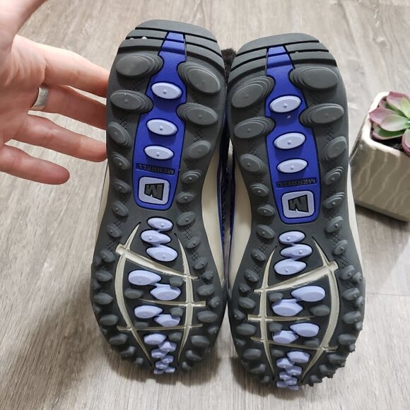 Merrell Women's Black and Blue Plaid Winter Boots - Picture 9 of 10